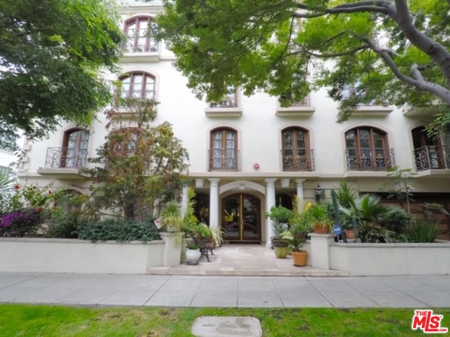 3 Bed Home for Sale in Beverly Hills, California