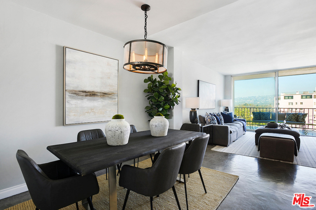 1 Bed Home for Sale in Los Angeles, California