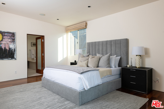 3 Bed Home for Sale in Venice, California