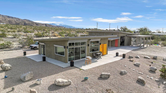 feature listing property photo