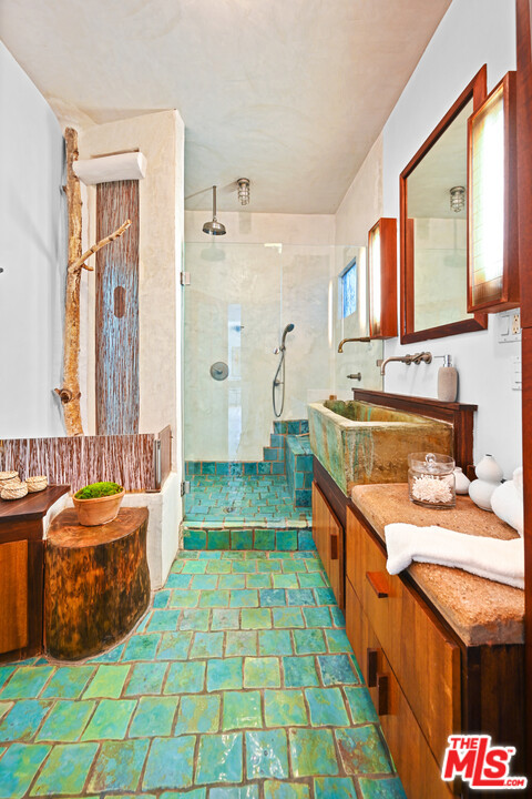 3 Bed Home for Sale in Venice, California