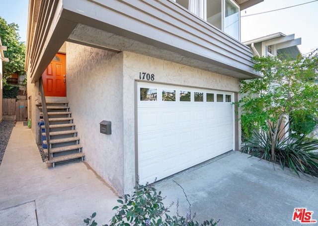 1708 ARMOUR Lane, Redondo Beach, California 90278, 3 Bedrooms Bedrooms, ,1 BathroomBathrooms,Residential,Sold,ARMOUR,18397296