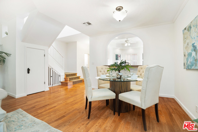 2 Bed Home for Sale in Studio City, California