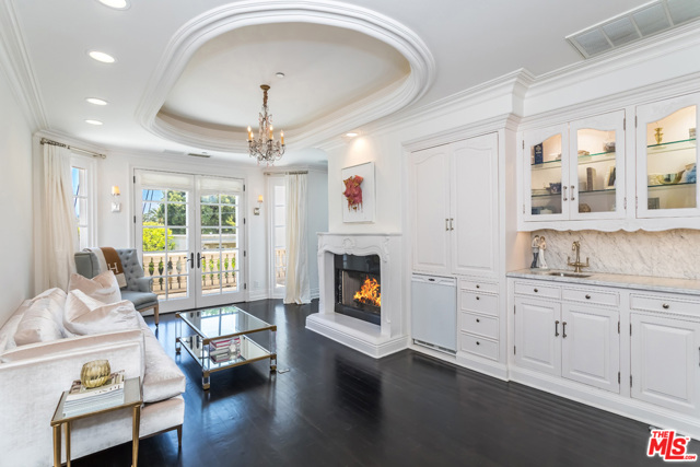 7 Bed Home for Sale in Beverly Hills, California