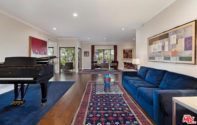 2 Bed Home for Sale in Los Angeles, California