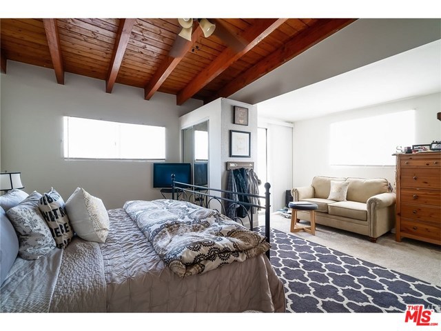 1326 OWOSSO Avenue, Hermosa Beach, California 90254, 4 Bedrooms Bedrooms, ,3 BathroomsBathrooms,Residential,Sold,OWOSSO,20558026