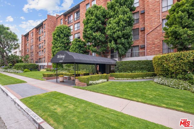 2 Bed Home for Sale in Los Angeles, California
