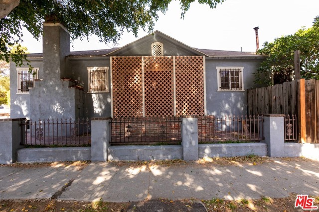  Income Home for Sale in Los Angeles, California