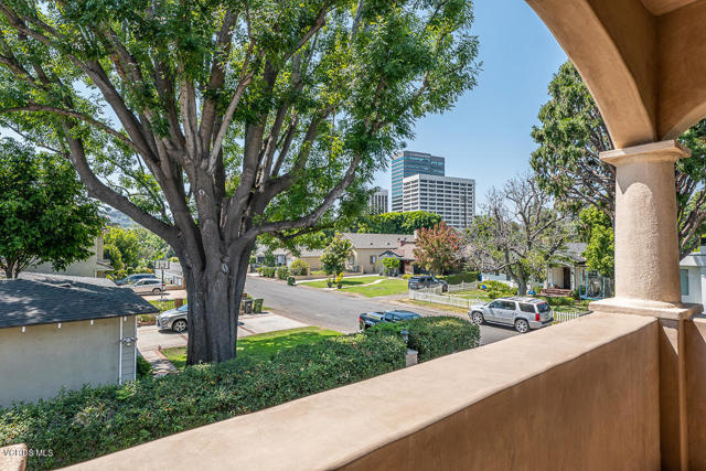 5 Bed Home for Sale in Sherman Oaks, California