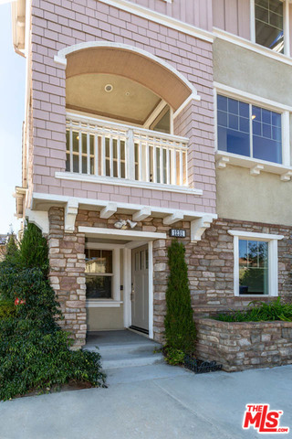 2 Bed Home for Sale in Los Angeles, California