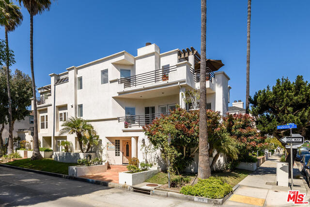 200 INGLESIDE Drive, Manhattan Beach, California 90266, 4 Bedrooms Bedrooms, ,5 BathroomsBathrooms,Residential,Sold,INGLESIDE,18358076