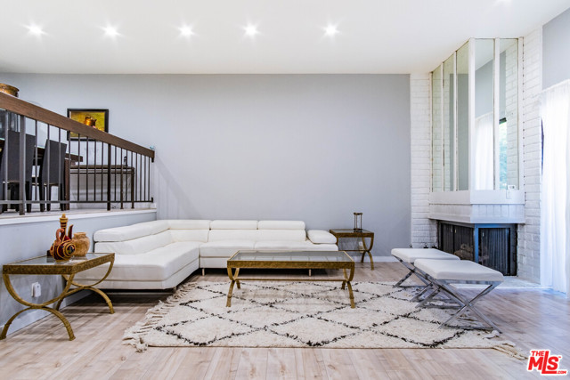 2 Bed Home for Sale in Encino, California
