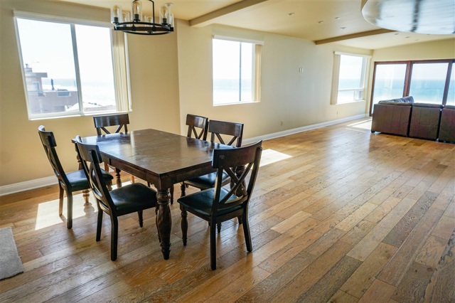 516 S The Strand