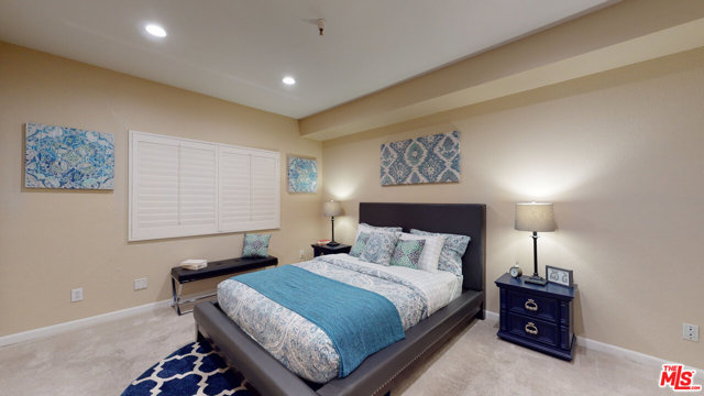 2 Bed Home for Sale in Sherman Oaks, California