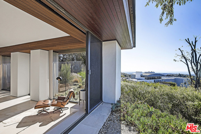 3 Bed Home for Sale in Los Angeles, California