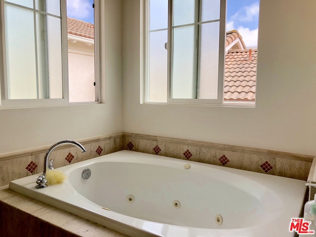 3 Bed Home for Sale in Los Angeles, California