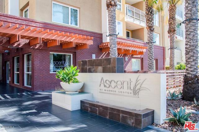 Photo of 21301 Erwin Street #223, Woodland Hills, CA 91367