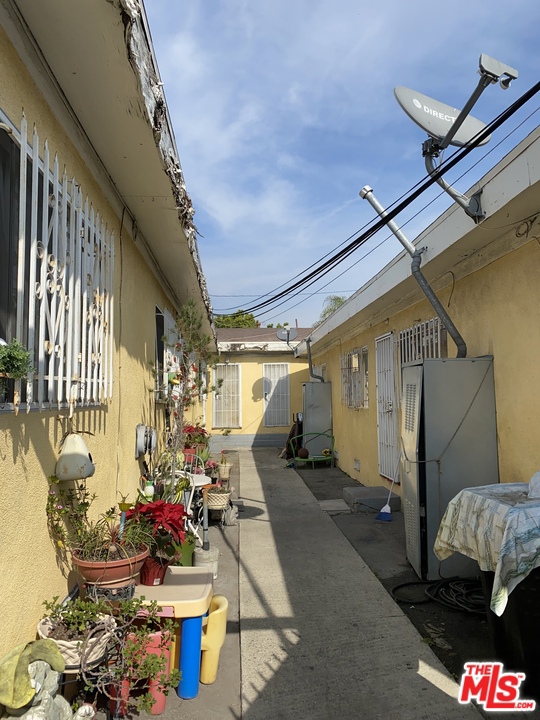  Income Home for Sale in Compton, California