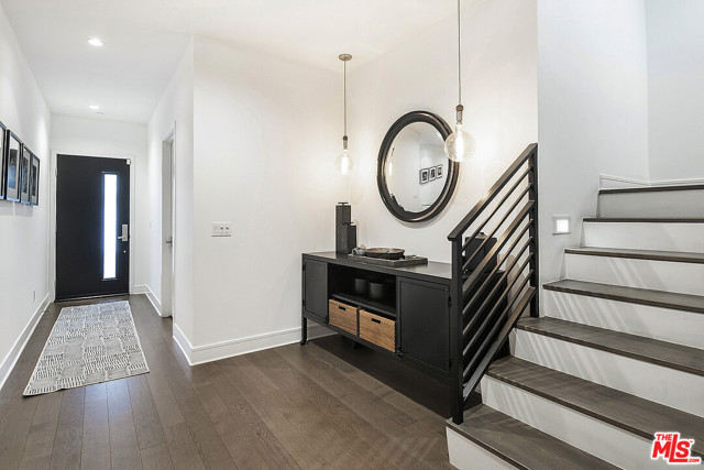 3 Bed Home for Sale in Los Angeles, California