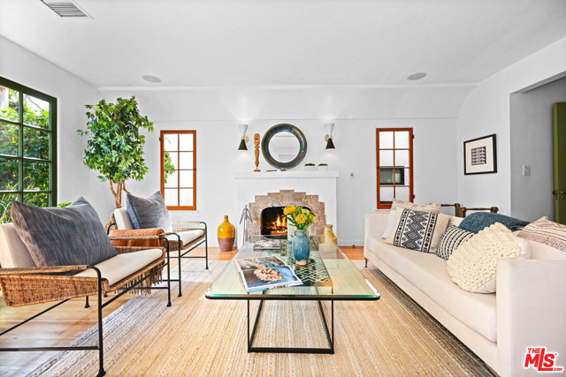 3 Bed Home for Sale in Venice, California