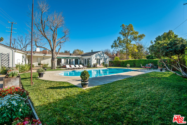 3 Bed Home for Sale in Van Nuys, California