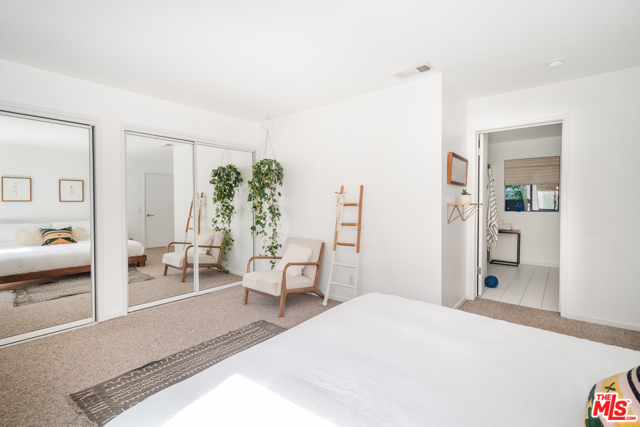 2 Bed Home for Sale in Venice, California