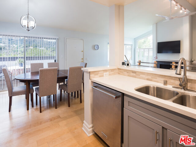 2 Bed Home for Sale in Pacific Palisades, California