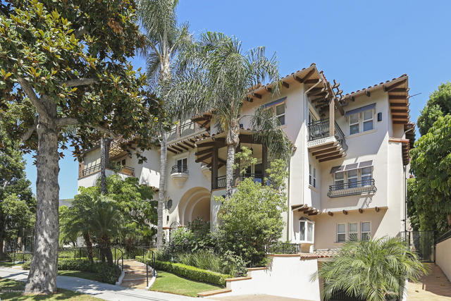 Thumbnail for 216 S Madison AVE #104