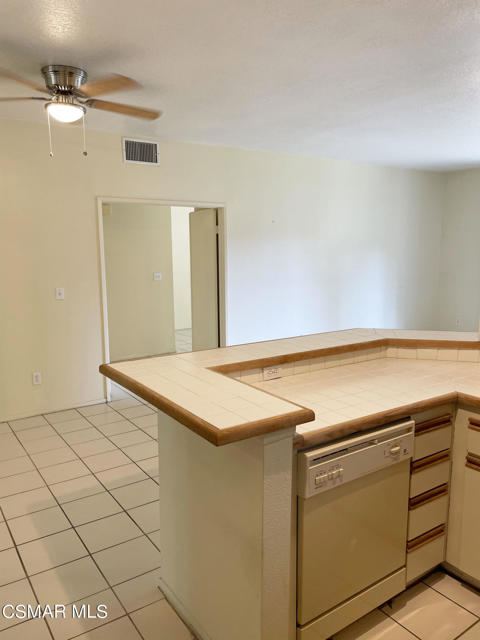 1 Bed Home for Sale in Thousand Oaks, California
