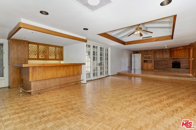 5 Bed Home for Sale in Encino, California
