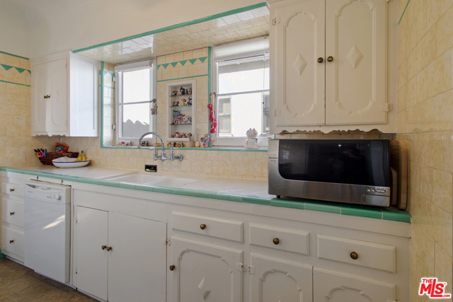  Income Home for Sale in Beverly Hills, California