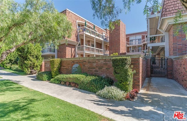 Photo of 2306 PALOS VERDES DRIVE WEST #304, Palos Verdes Estates, CA 90274