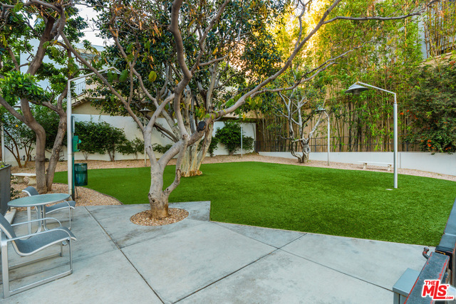 1 Bed Home for Sale in West Hollywood, California