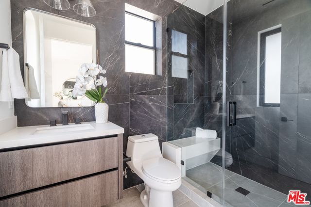 5 Bed Home for Sale in Pacific Palisades, California
