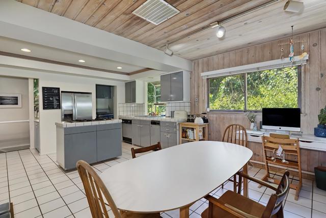 2 Bed Home for Sale in Studio City, California