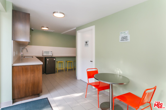 2 Bed Home for Sale in Los Angeles, California