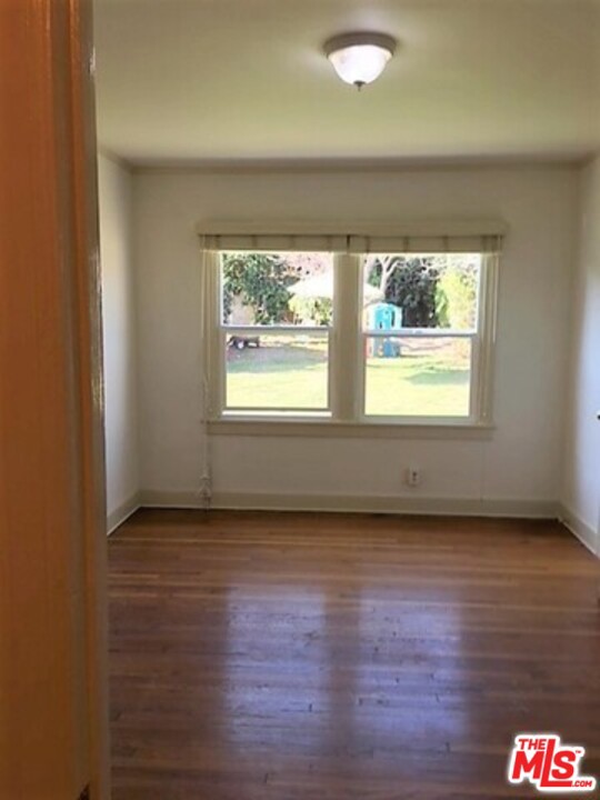  Income Home for Sale in Los Angeles, California