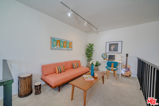 1 Bed Home for Sale in Playa del Rey, California