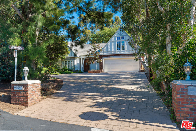 4 Bed Home for Sale in Malibu, California
