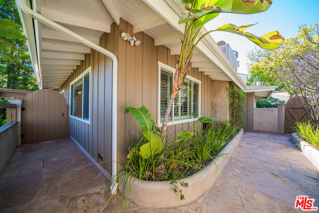 3 Bed Home for Sale in Sherman Oaks, California