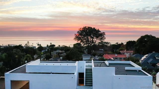 Photo of 5935 Folsom Dr, La Jolla, CA 92037