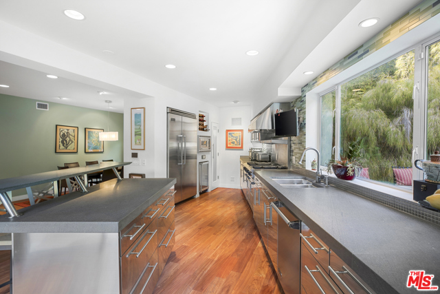 5 Bed Home for Sale in Beverly Hills, California