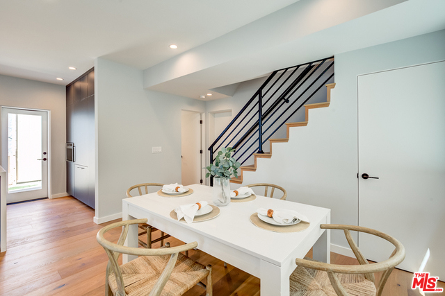 1017 8TH Street, Hermosa Beach, California 90254, 3 Bedrooms Bedrooms, ,2 BathroomsBathrooms,Residential,Sold,8TH,19507088