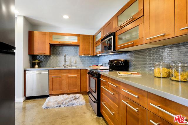 1 Bed Home for Sale in Los Angeles, California