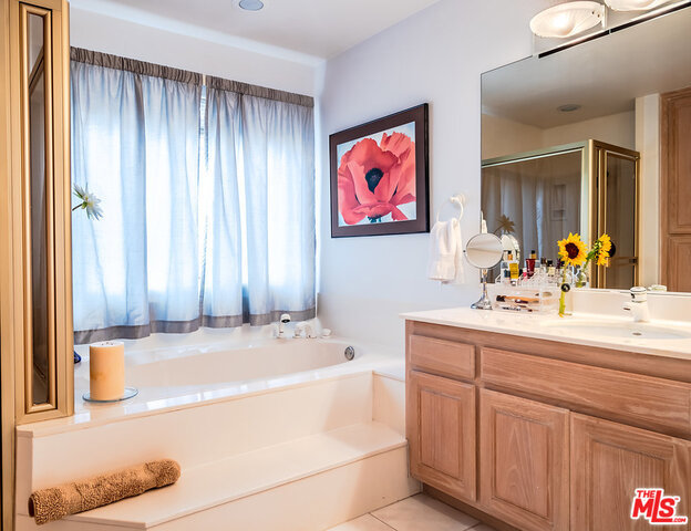 209 JUANITA Avenue, Redondo Beach, California 90277, 3 Bedrooms Bedrooms, ,2 BathroomsBathrooms,Residential,Sold,JUANITA,18363116