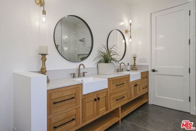 4 Bed Home for Sale in Valley Village, California