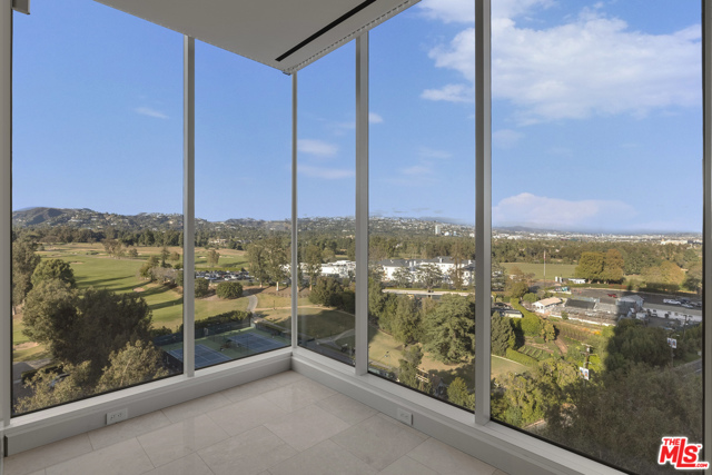 4 Bed Home for Sale in Los Angeles, California