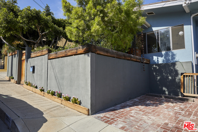 2 Bed Home for Sale in Los Angeles, California