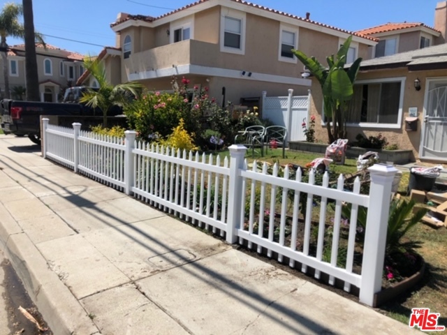 2203 Warfield Avenue, Redondo Beach, California 90278, ,Residential Income,Sold,Warfield,20624850