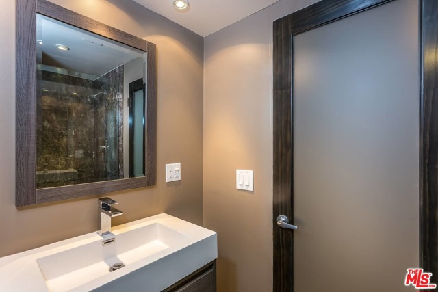 4 Bed Home for Sale in Los Angeles, California